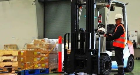 Why Companies Invest in Health and Safety Training Online