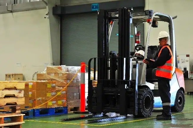 Why Companies Invest in Health and Safety Training Online
